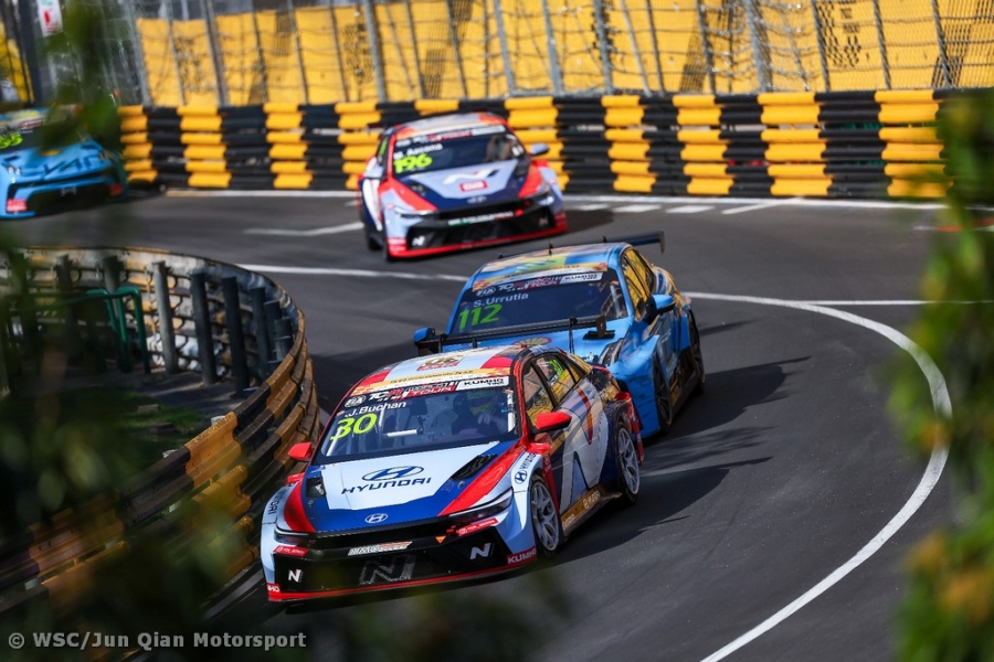Buchan takes sensational win in TCR last race