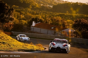 SuperCars - Arrancaram as hostilidades no Estoril