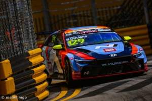 Nestor Girolami sensational Macau Guia Race Pole