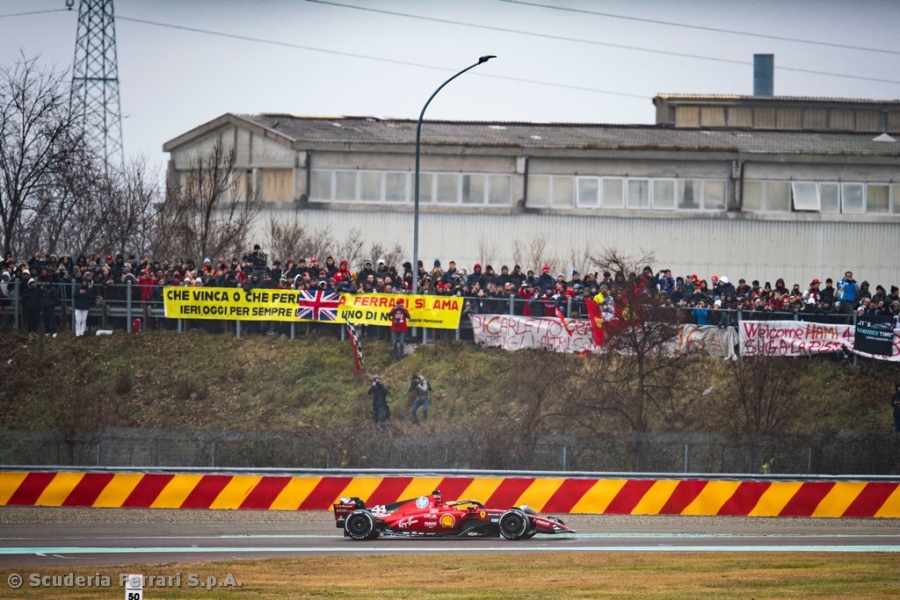 Lewis Hamilton first laps in a Ferrari...