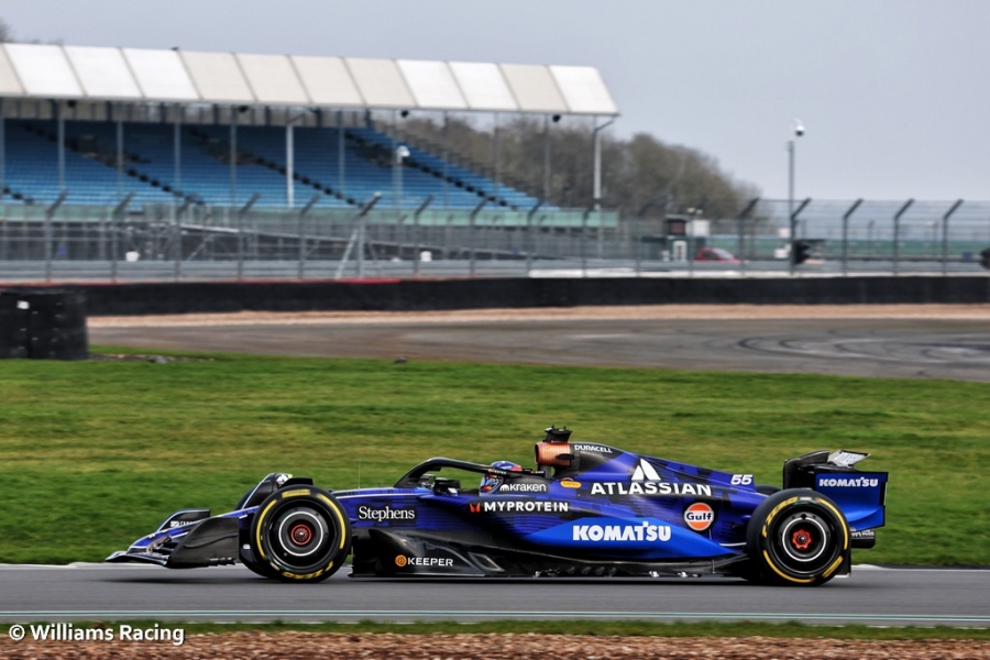 Carlos Sainz and Alex Albon get behind the wheel of the FW47