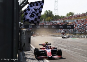 Slater take victory and F3 championship lead in Budapest