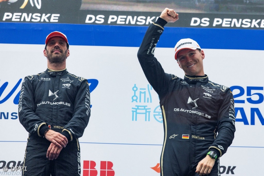 DS Automobiles com pole e dobradinha em Xangai