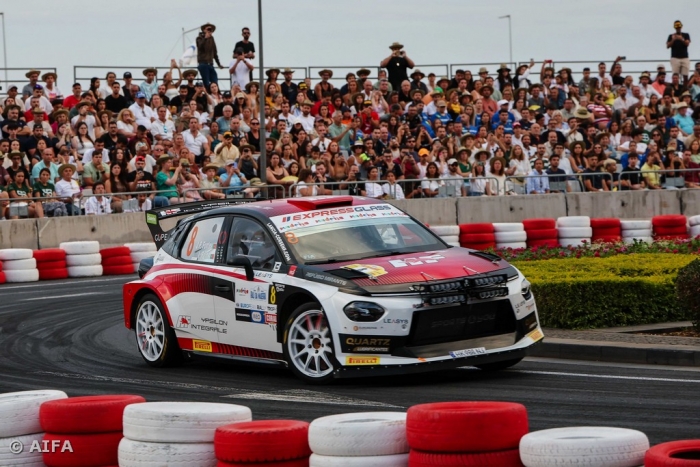Lancia Ypsilon Rally2 HF Integrale ruma ao Rali da &Aacute;gua