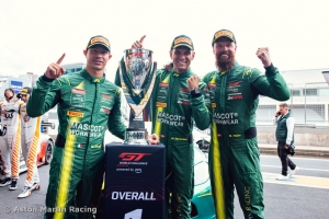 Aston Martin Vantage wins at the N&uuml;rburgring