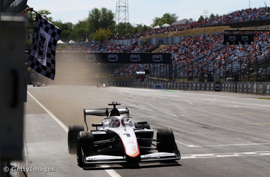 Nael takes impressive Budapest F3 victory