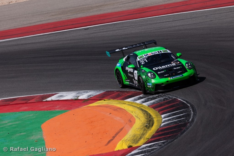 Miguel Mariotti lidera treino livre da Porsche Cup Brasil