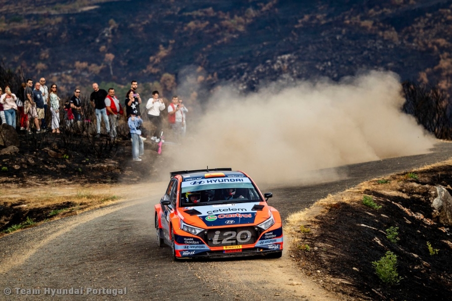 Dani Sordo na luta pelo título de campeões no Rallye Vidreiro