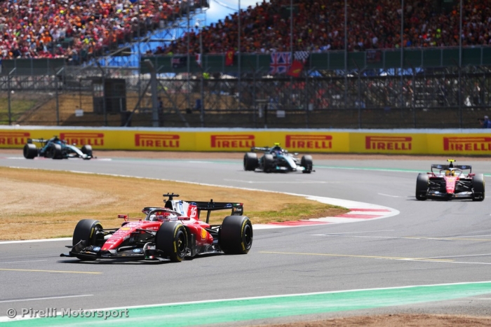 Leclerc paints Silverstone red
