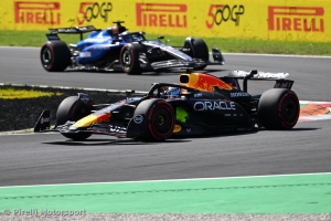 Verstappen ready to chase the Chimera from pole