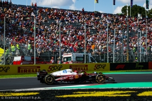 Scuderia Ferrari - Grazie tifosi, see you next year