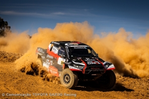 TGR Caetano Portugal no p&oacute;dio da Baja TT Sharish