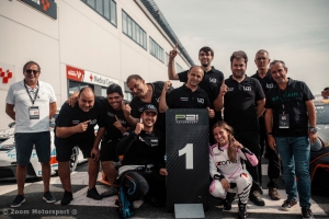 Manuel Alves assina fim de semana perfeito em Navarra