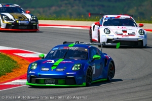 Bernardo Pinheiro no p&oacute;dio em Portim&atilde;o
