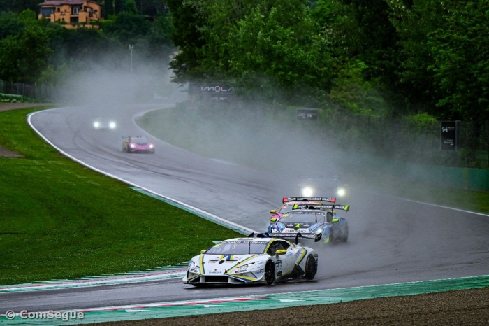 Miguel Crist&oacute;v&atilde;o evidencia forte competitividade em Imola