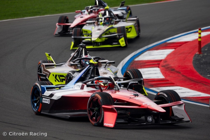 Vergne score points after a strategic opening race in Shanghai