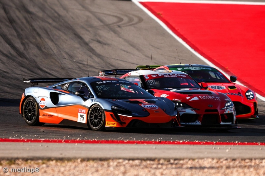 Lu&iacute;s Aguiar sobe ao p&oacute;dio na estreia no Iberian Supercars/CPV