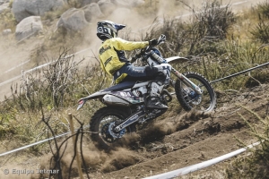 Joana Gon&ccedil;alves conquista primeiro p&oacute;dio da carreira no EnduroGP