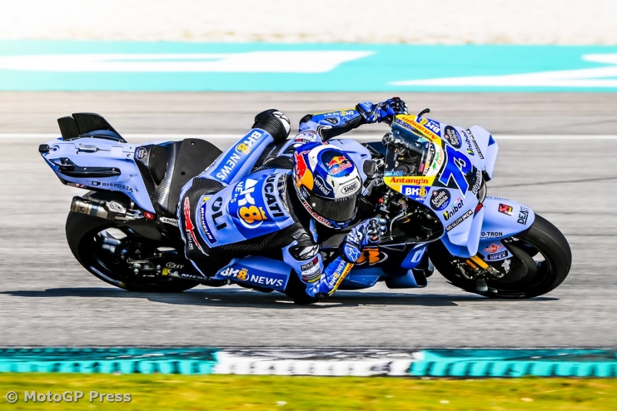 Alex Marquez fends off Bezzecchi at Sepang Test