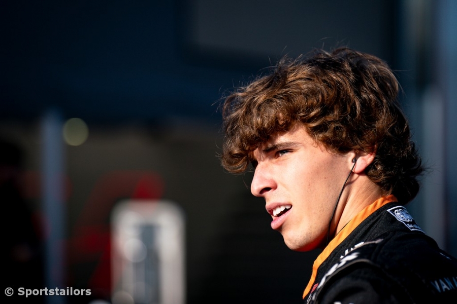 Ivan Domingues abandona em Monza