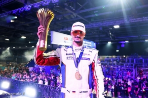 Wehrlein WINS penultimate race of the season