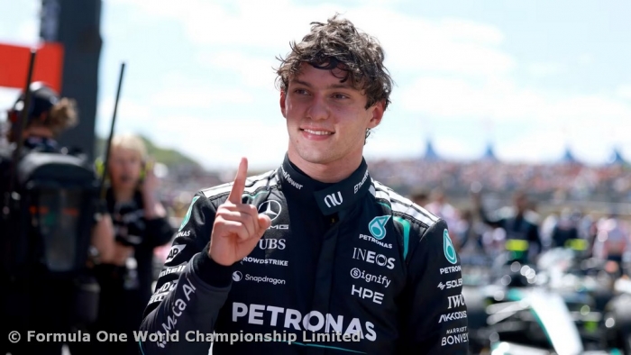 Antonelli wins in action-packed Silverstone Sprint