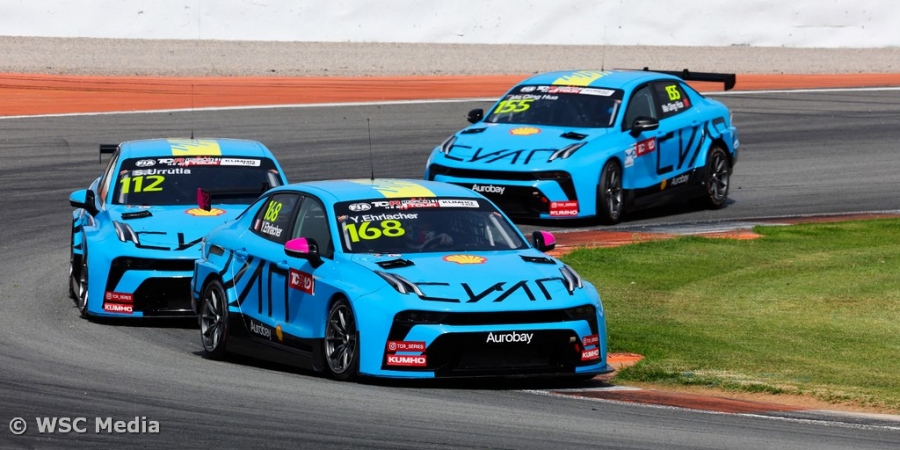 Ehrlacher deprives teammate Urrutia of Race 1 victory