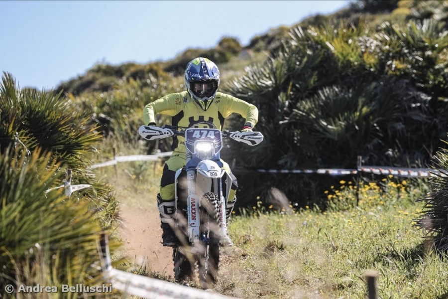 Joana Gon&ccedil;alves e R&uacute;ben Ferreira cumprem em Custonaci