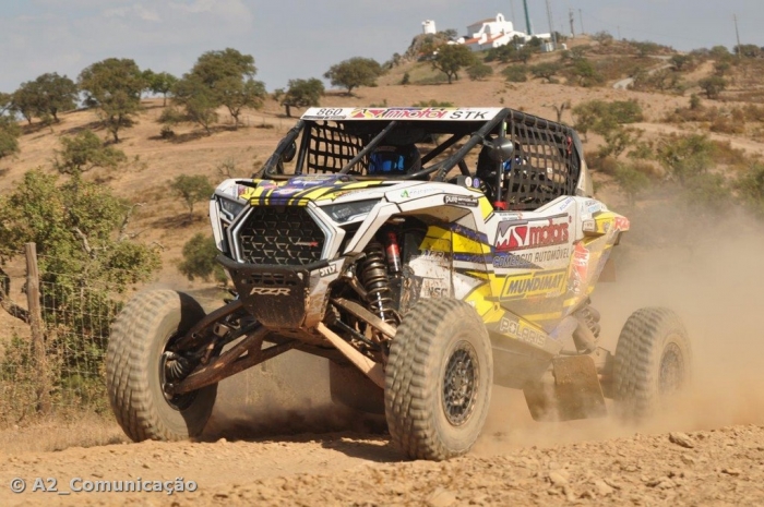 Trof&eacute;u Polaris RZR na m&iacute;tica Baja Portalegre 500
