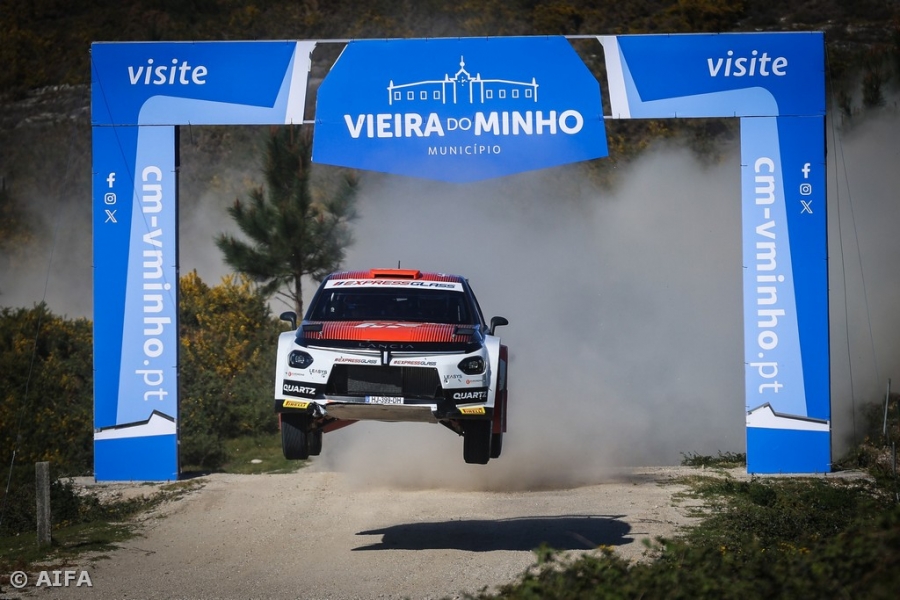 In&iacute;cio encorajador do Ypsilon Rally2 HF Integrale na Serra da Cabreira