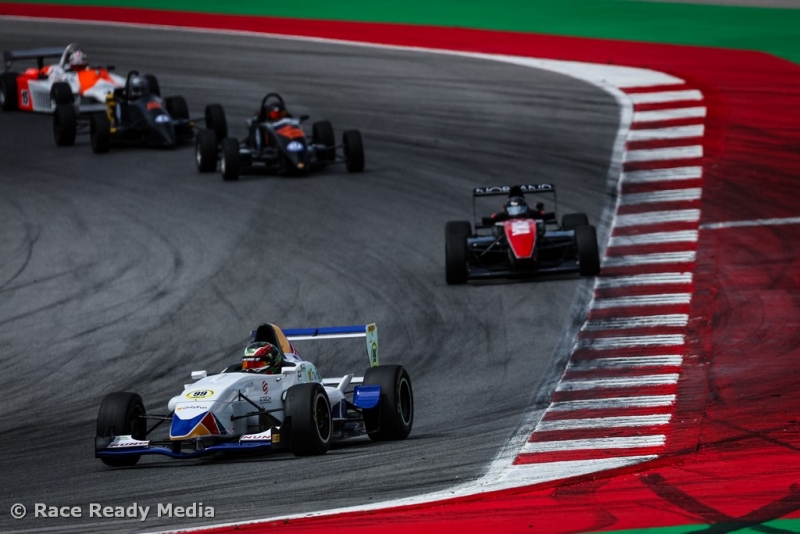 Single Seater Series com participa&ccedil;&atilde;o recorde no Algarve Classic Festival