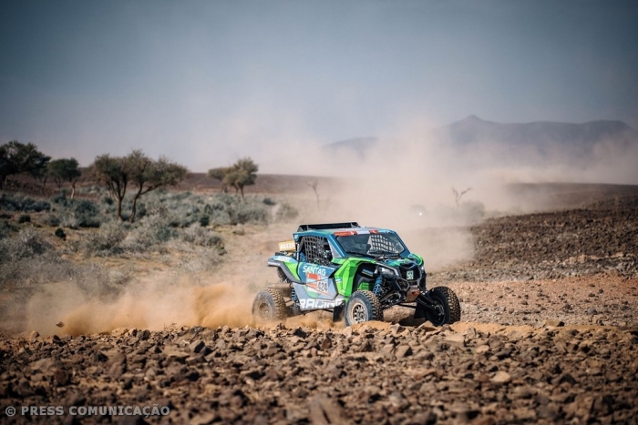 João Dias em dois dias distintos no Dakar