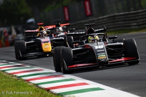 Kato flies through for maiden F3 victory
