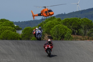 Bezzecchi pulls clear to beat Marquez and Acosta in Portimão