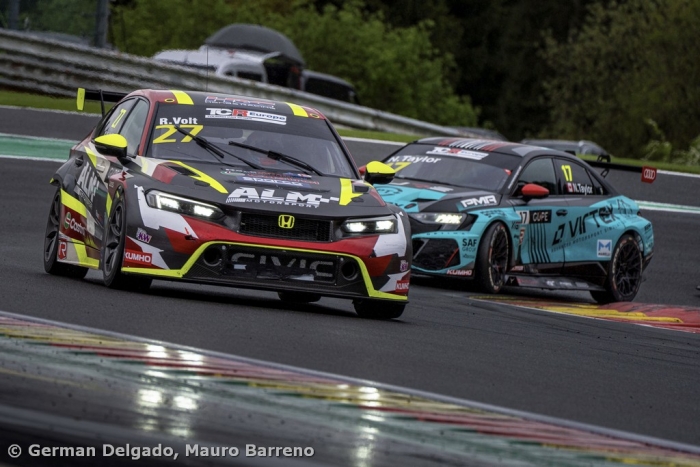 Ruben Volt goes from the pit lane to victory at at wet Spa